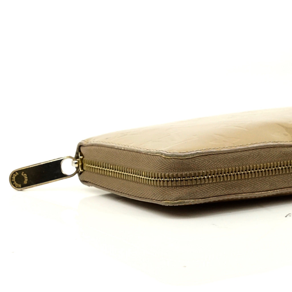 Louis Vuitton Porte Zippy Wallet