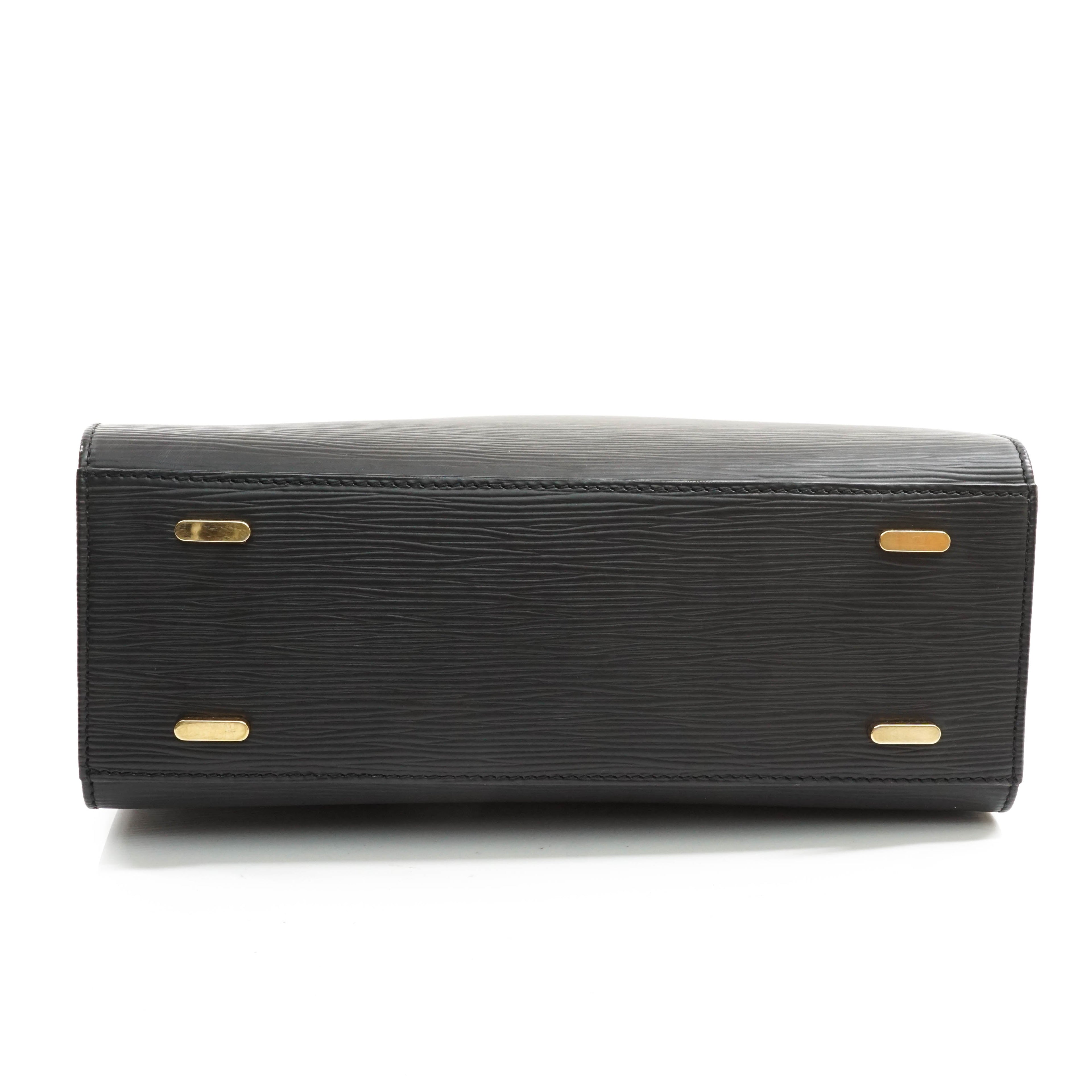 Louis Vuitton Figurine Mm Hand Bag