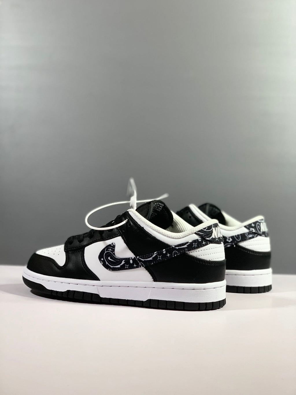 Nike SB Dunk Low Top