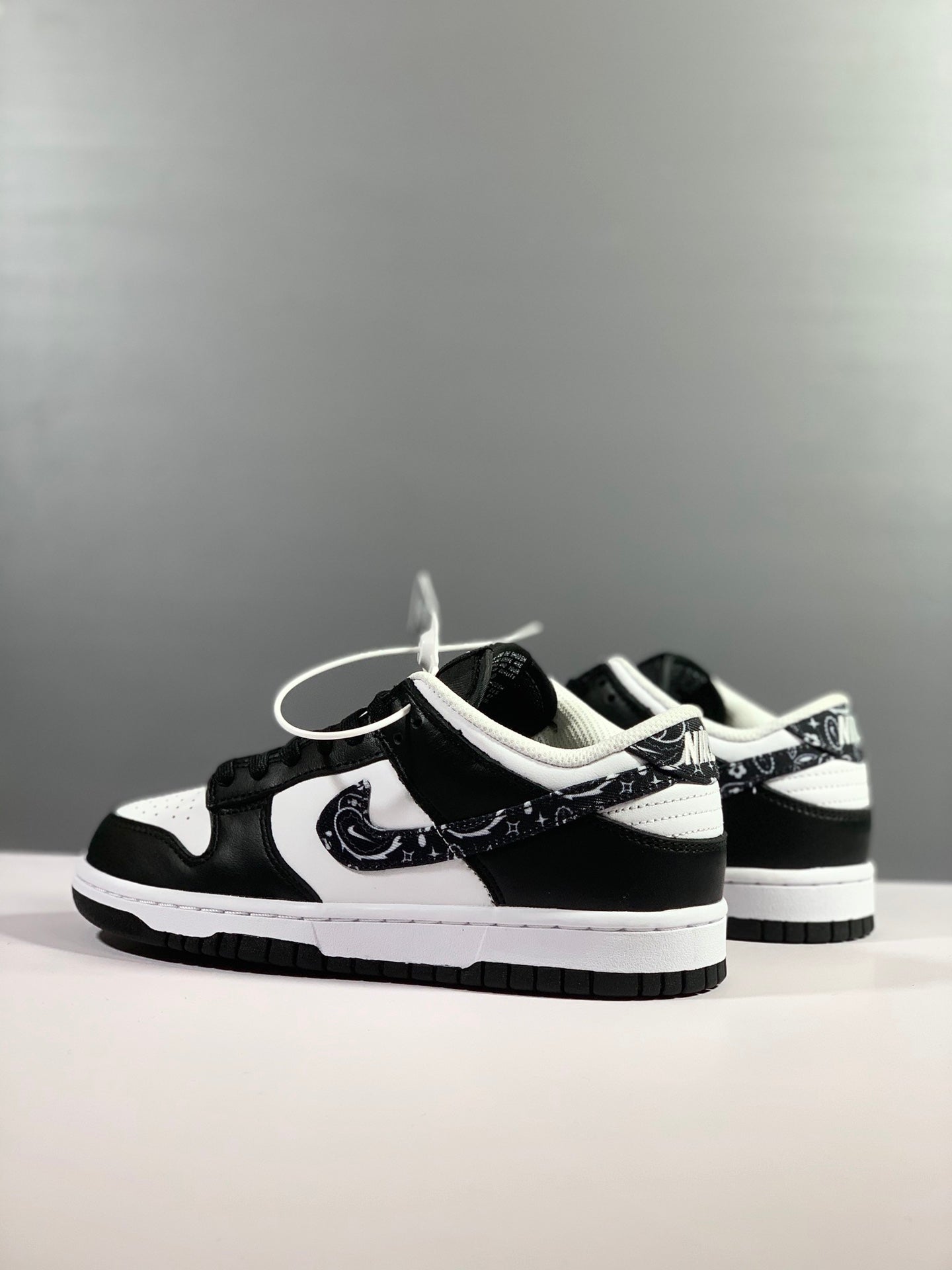 Nike SB Dunk Low Top