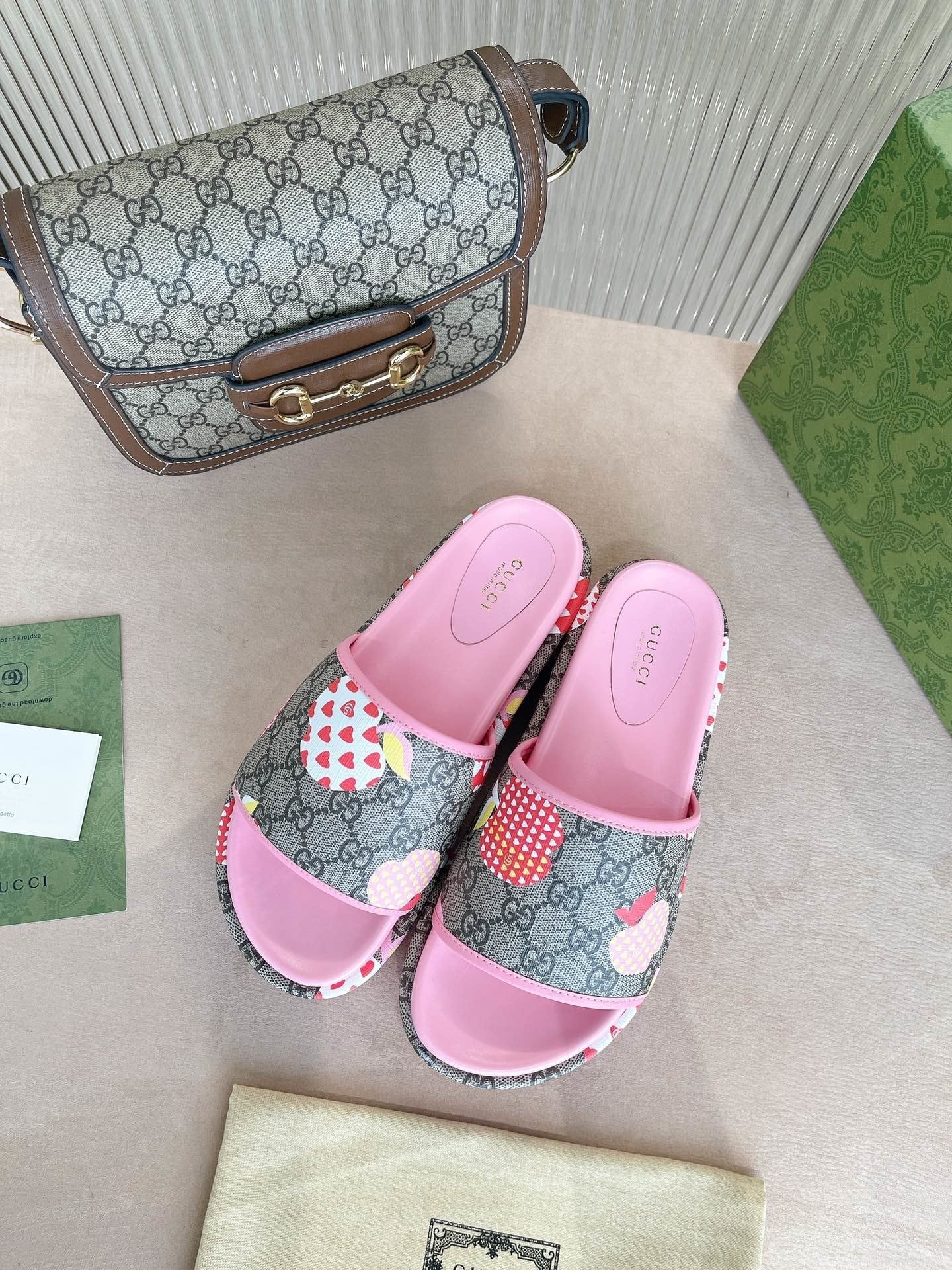 Gucci Platform Slide Sandal Pink