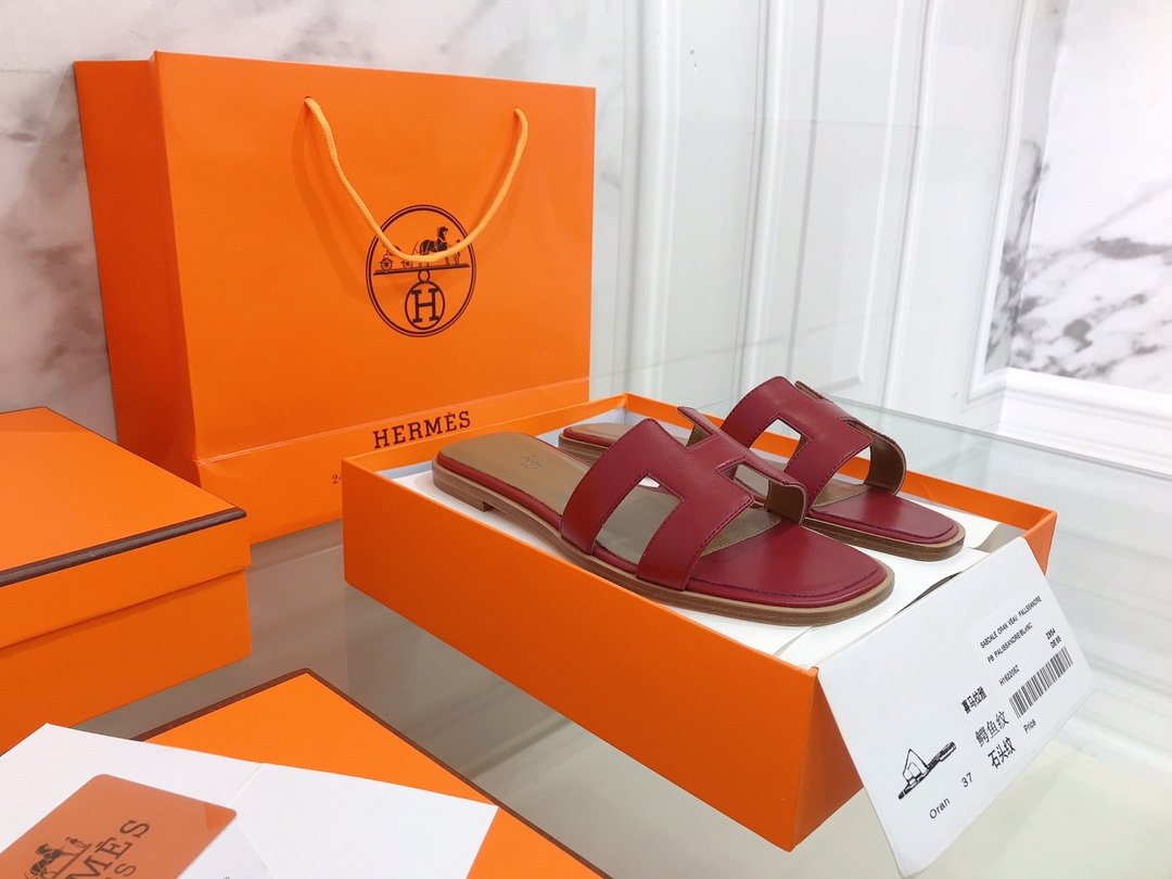 Hermes Oran Sandal Red