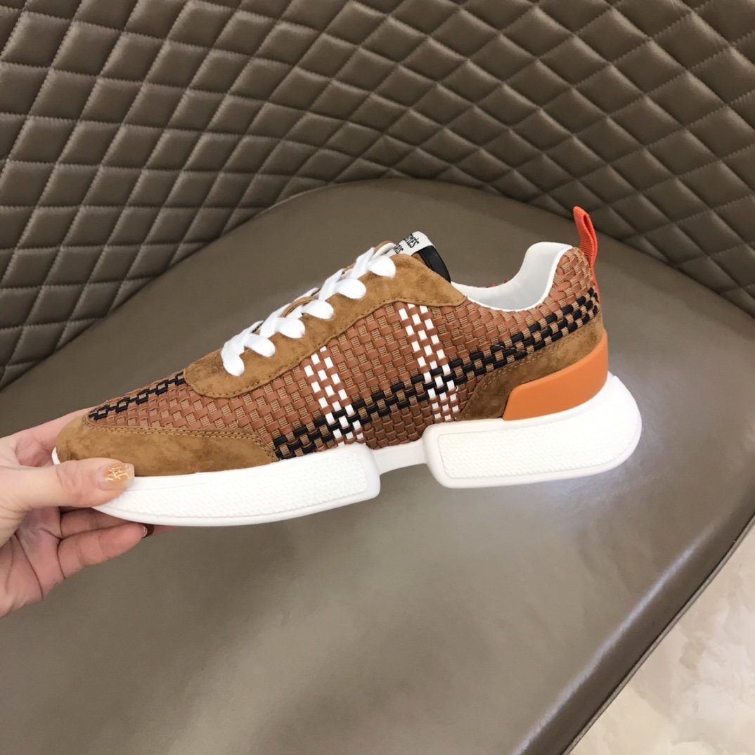 Hermes Trail Sneaker