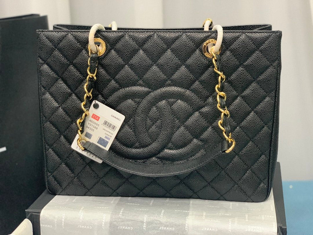 Chanel Tote Bag Spring Collection Gold Hardware 33cm Black