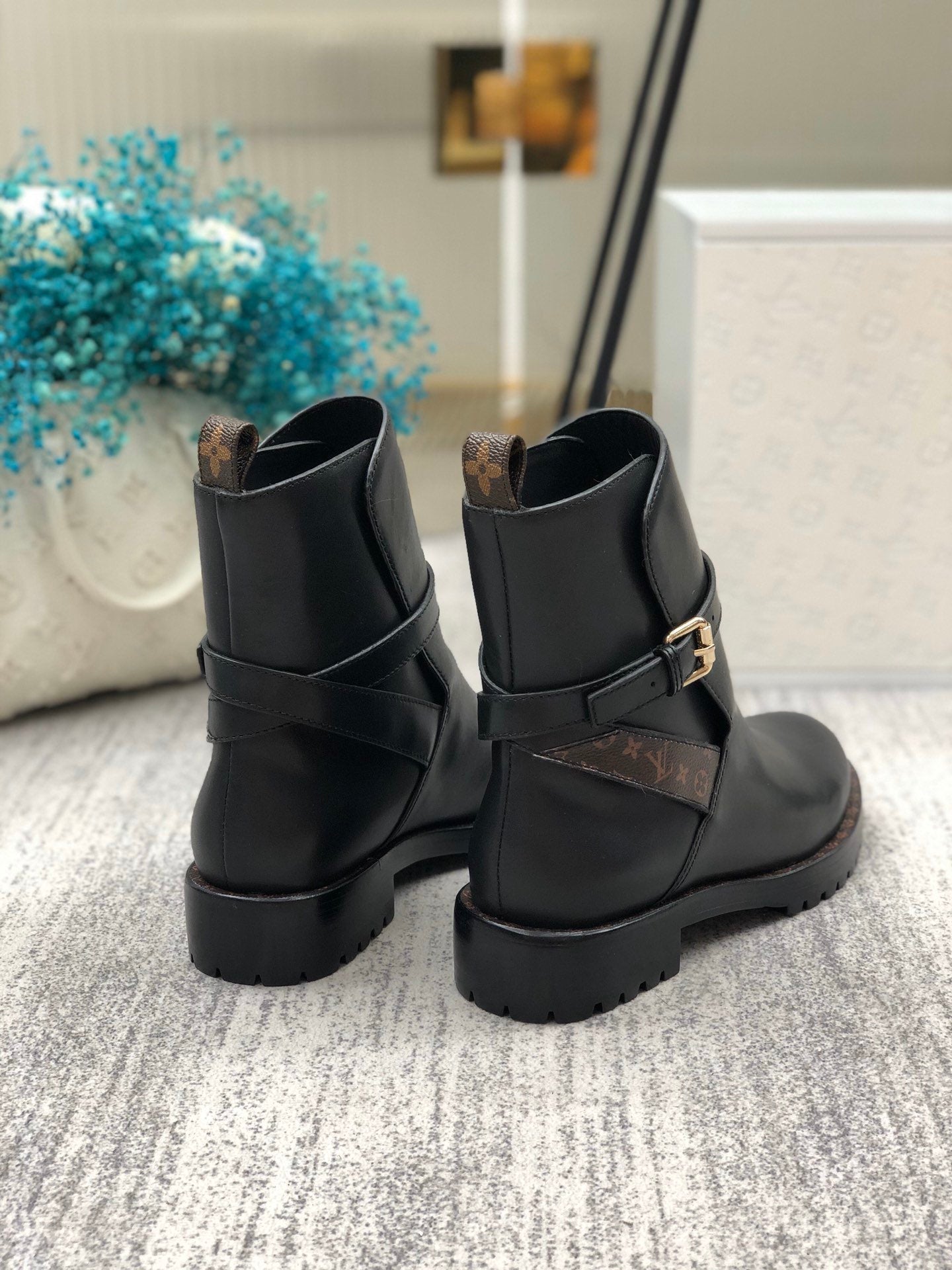 Louis Vuitton Discovery Flat Ankle Boot Black