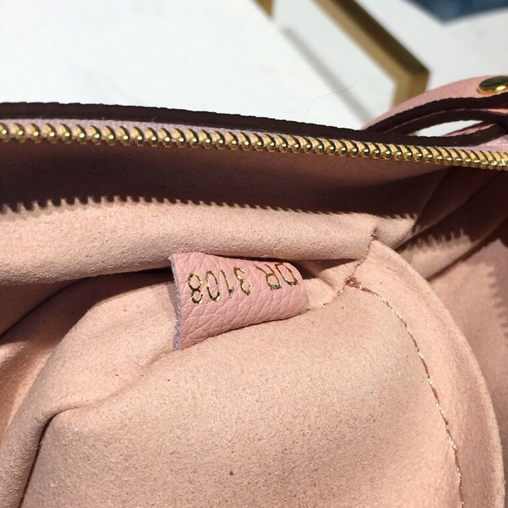 Louis Vuitton Daily Pouch Bag 30cm Monogram Canvas Spring/Summer Collection M62942, Rose Poudre