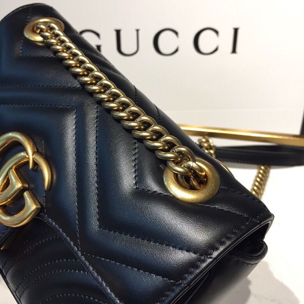 Gucci GG Marmont Matelass? Mini Bag 22cm 446744 Calfskin Leather Spring/Summer Collection Black