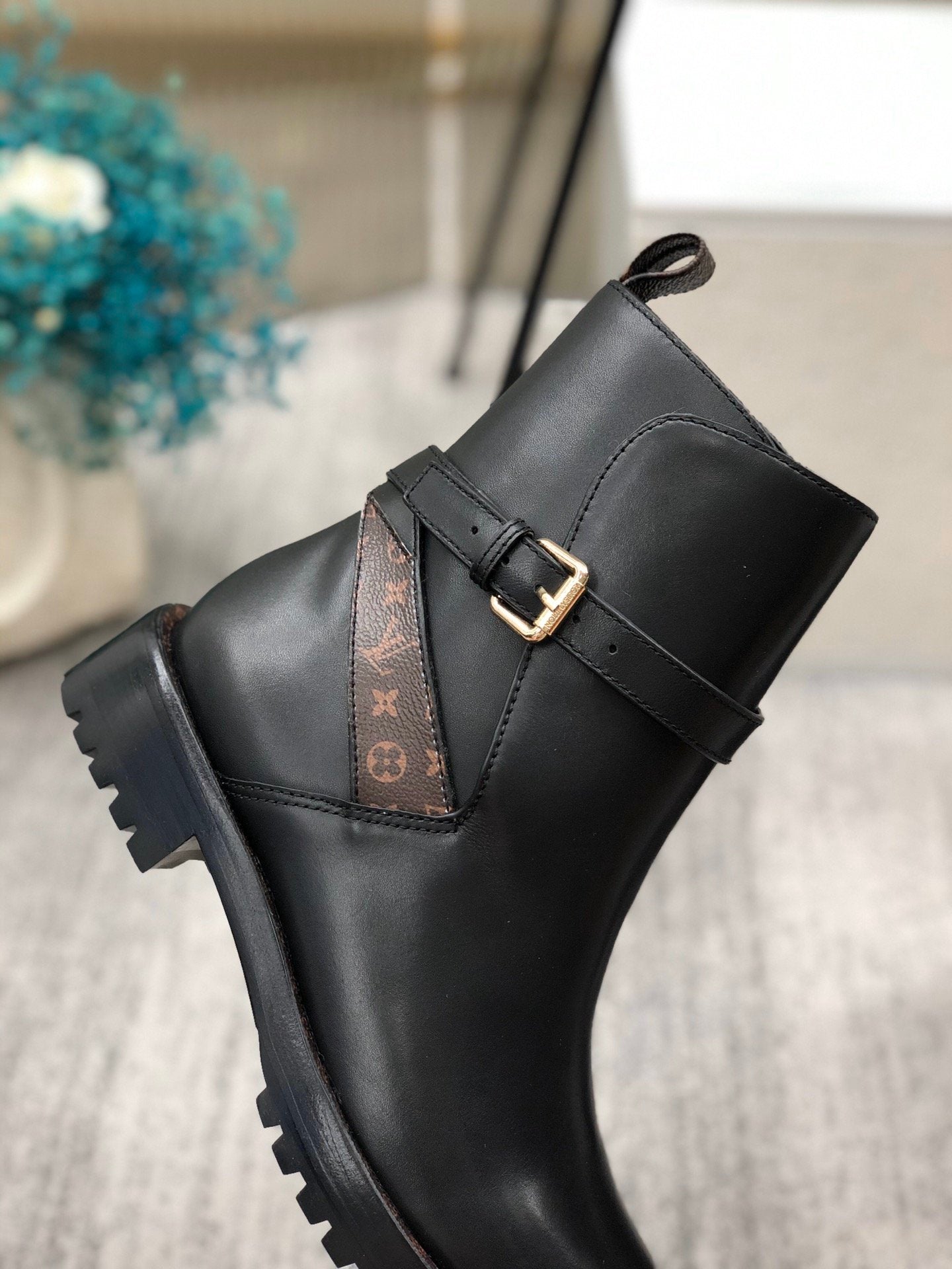 Louis Vuitton Discovery Flat Ankle Boot Black