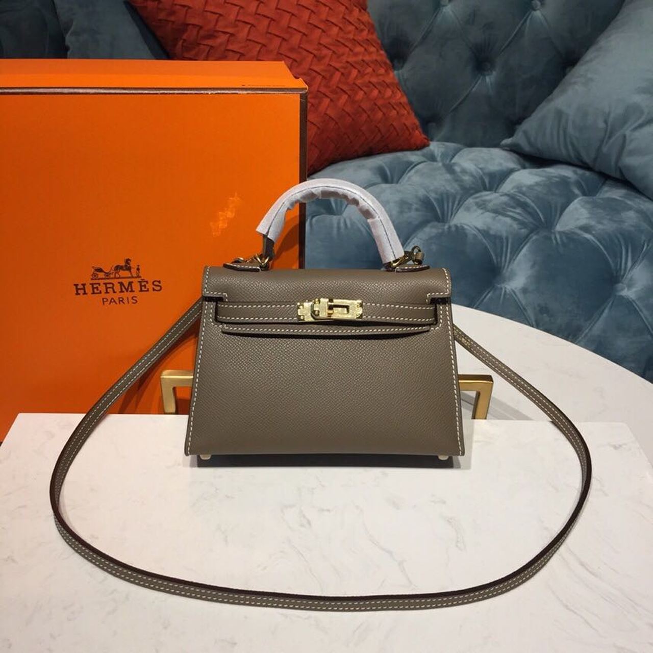 Hermes Mini Kelly 20cm Epsom Bag Handstitched Gold Hardware, Etoupe Grey