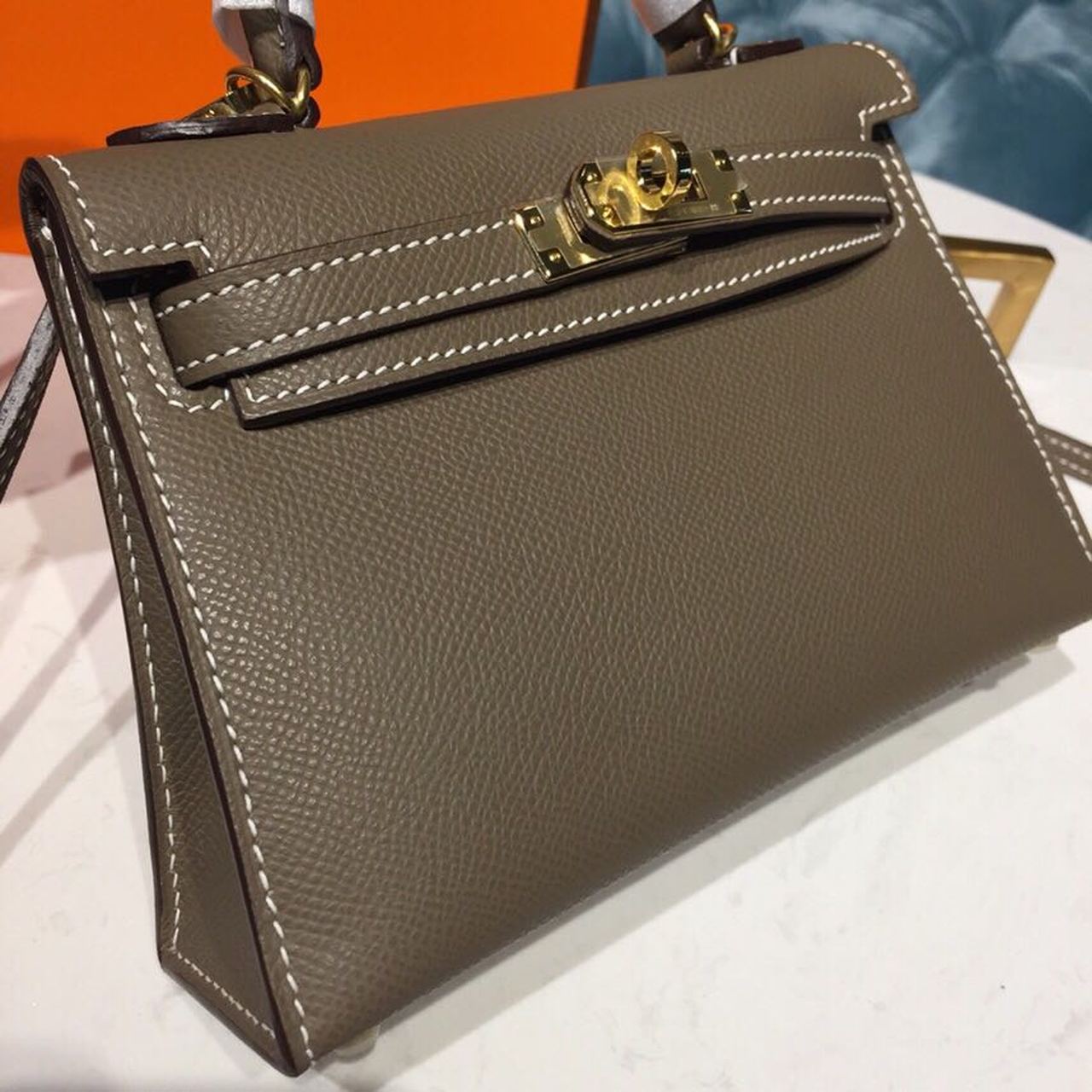 Hermes Mini Kelly 20cm Epsom Bag Handstitched Gold Hardware, Etoupe Grey