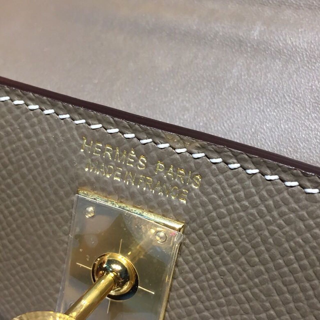 Hermes Mini Kelly 20cm Epsom Bag Handstitched Gold Hardware, Etoupe Grey