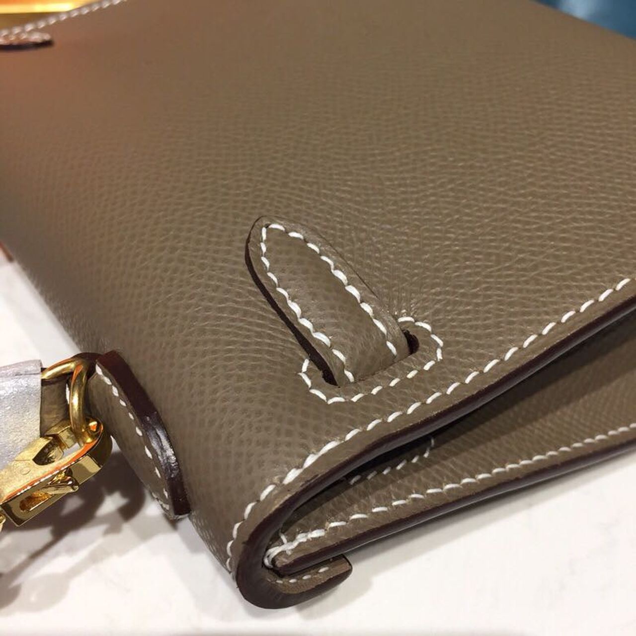 Hermes Mini Kelly 20cm Epsom Bag Handstitched Gold Hardware, Etoupe Grey