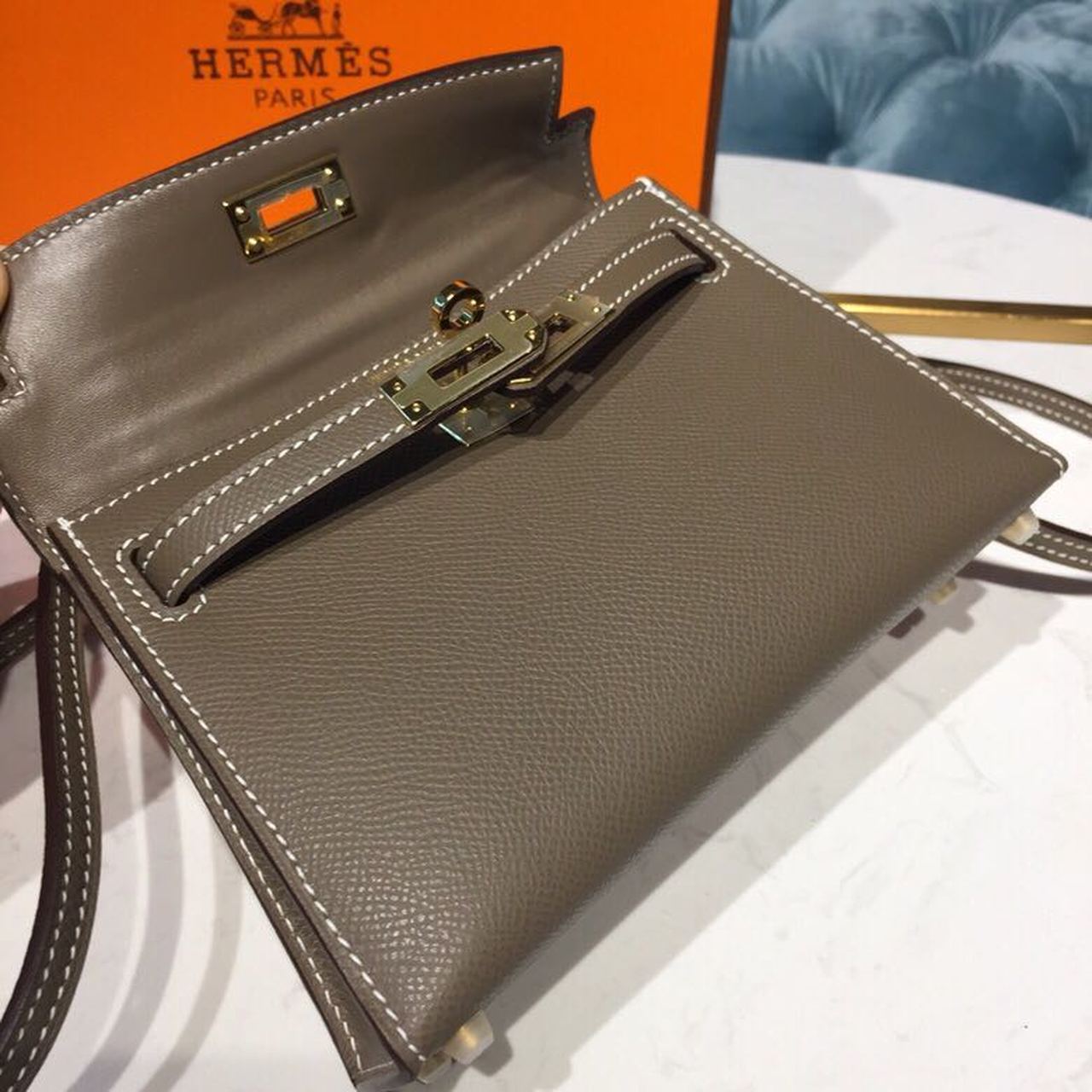 Hermes Mini Kelly 20cm Epsom Bag Handstitched Gold Hardware, Etoupe Grey