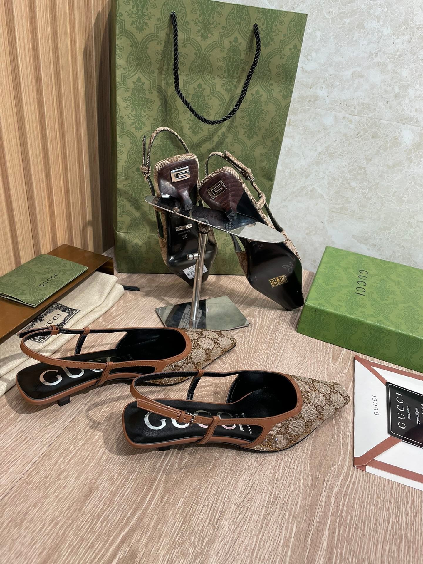Gucci Slingback Pumps Brown