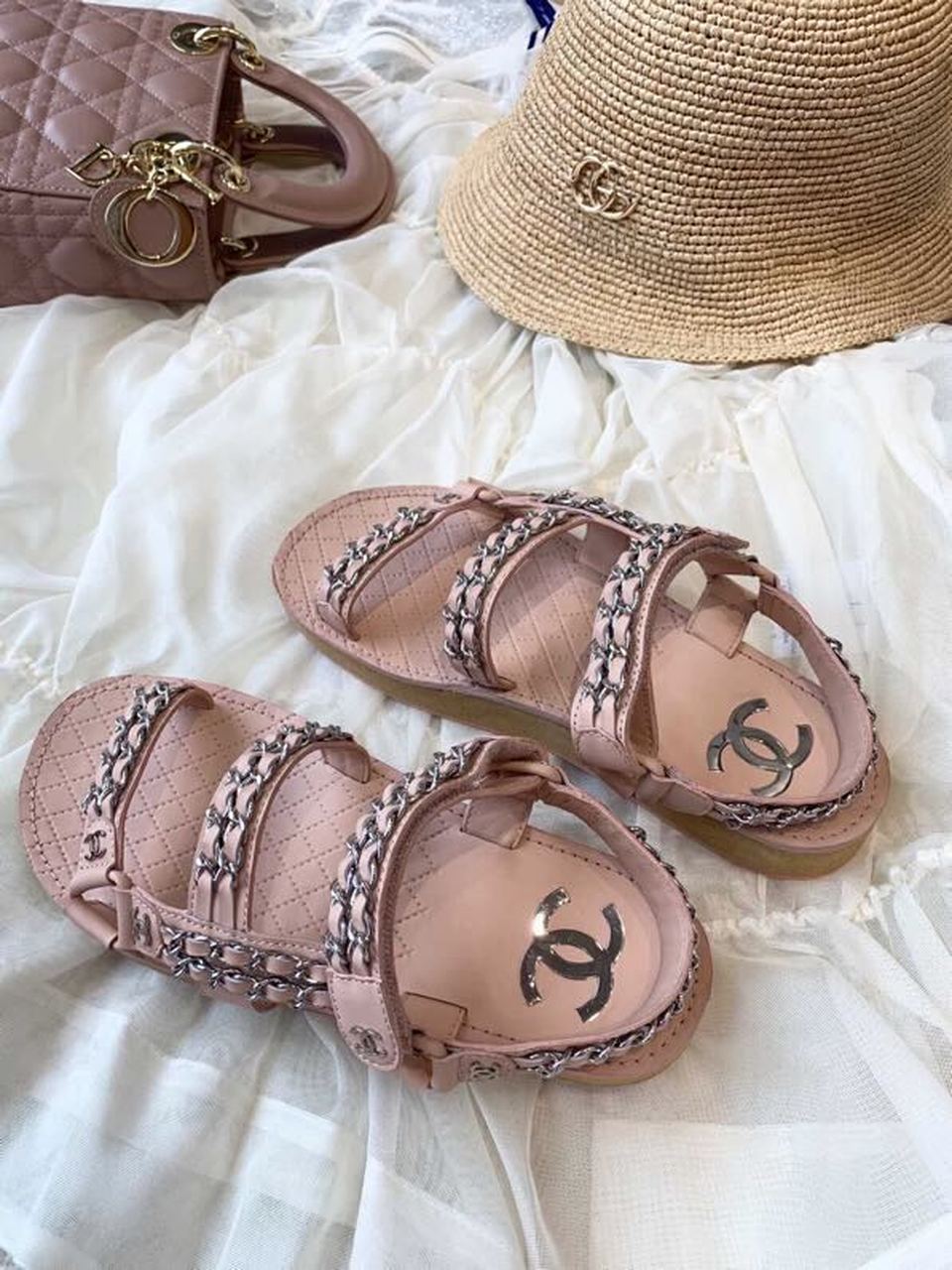Chanel Chain Embroidered Sandals Lambskin Leather Spring/Summer Collection Pink