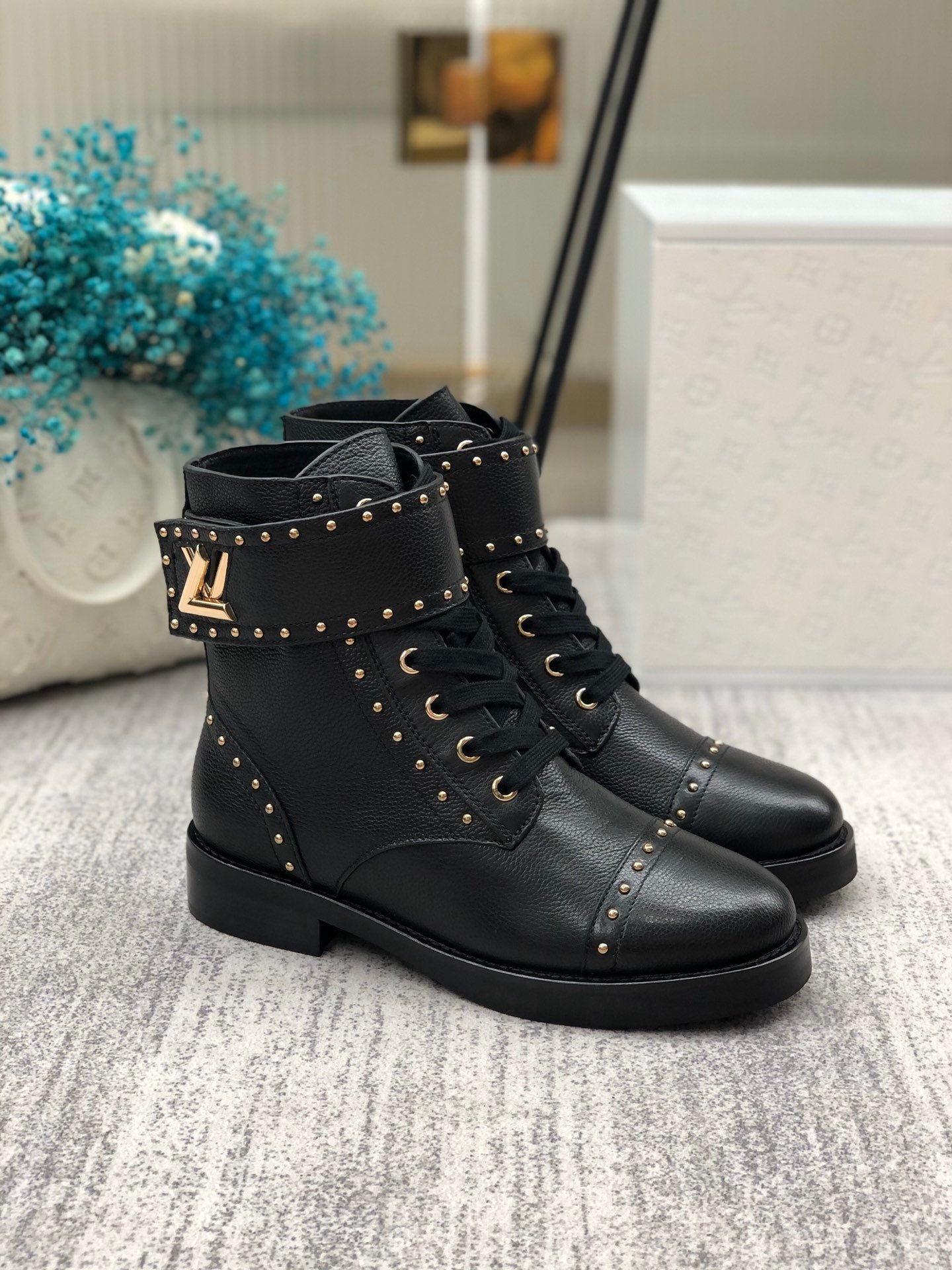 Louis Vuitton Wonderland Ranger Black
