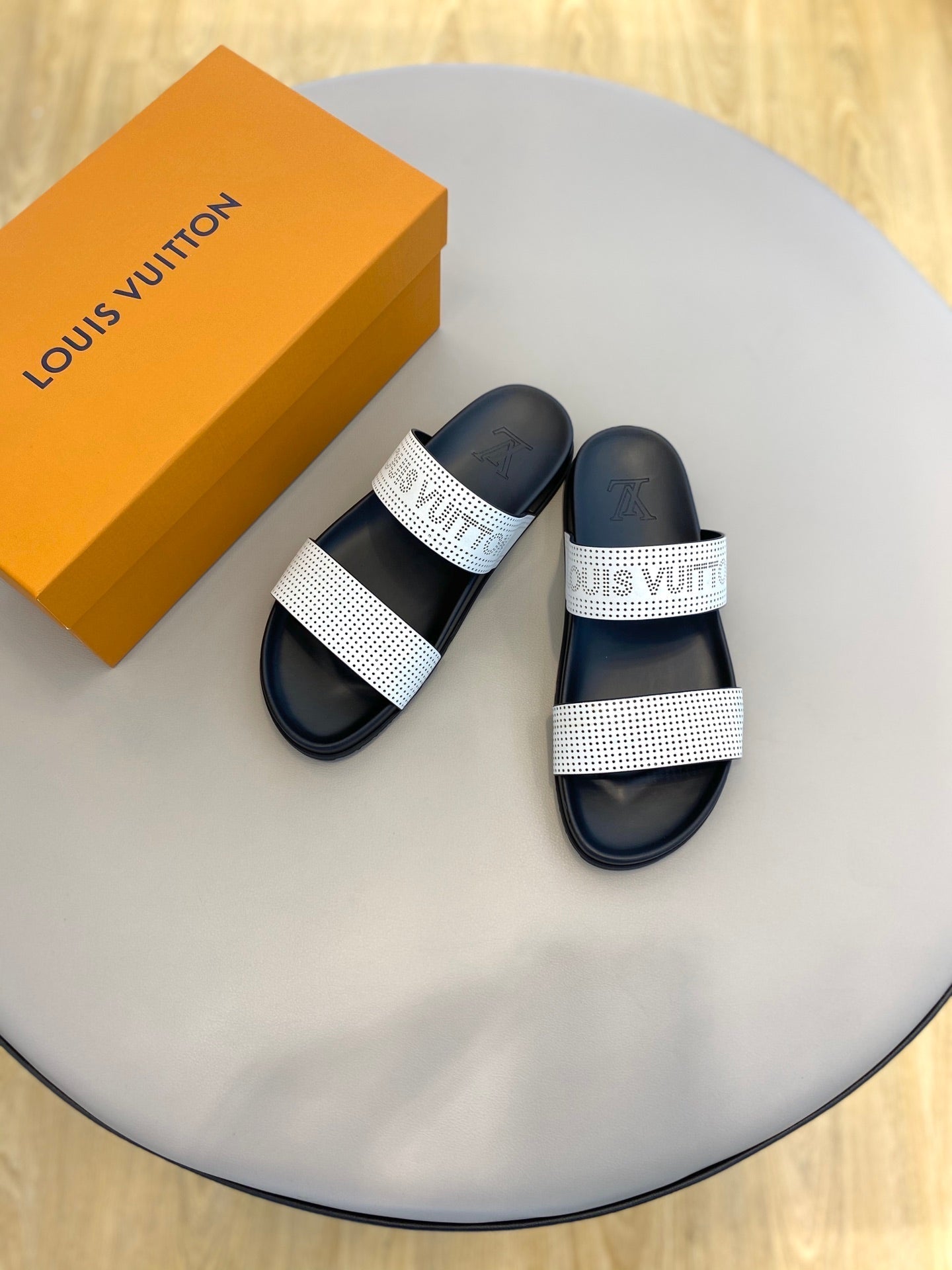 Louis Vuitton Oasis Mule
