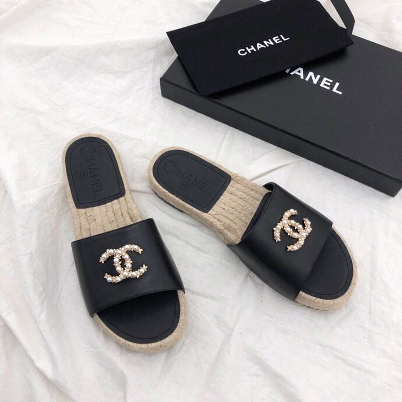 Chanel CC Jewel Logo Espadrille Mules Lambskin Leather Spring/Summer Collection Black