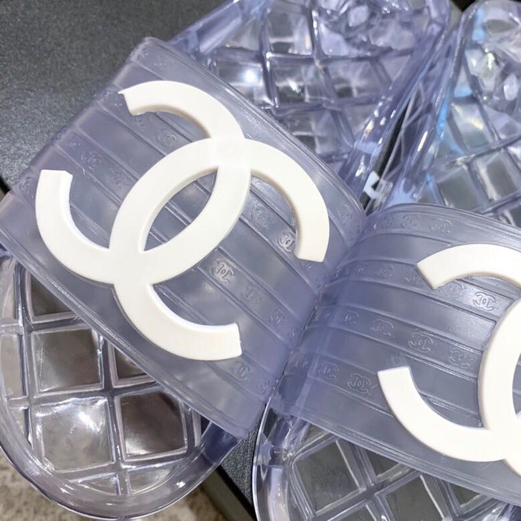 Chanel Chanel Glossy Transparent CC Logo PVC Pool Mules/Slides Spring/Summer Collection Clear