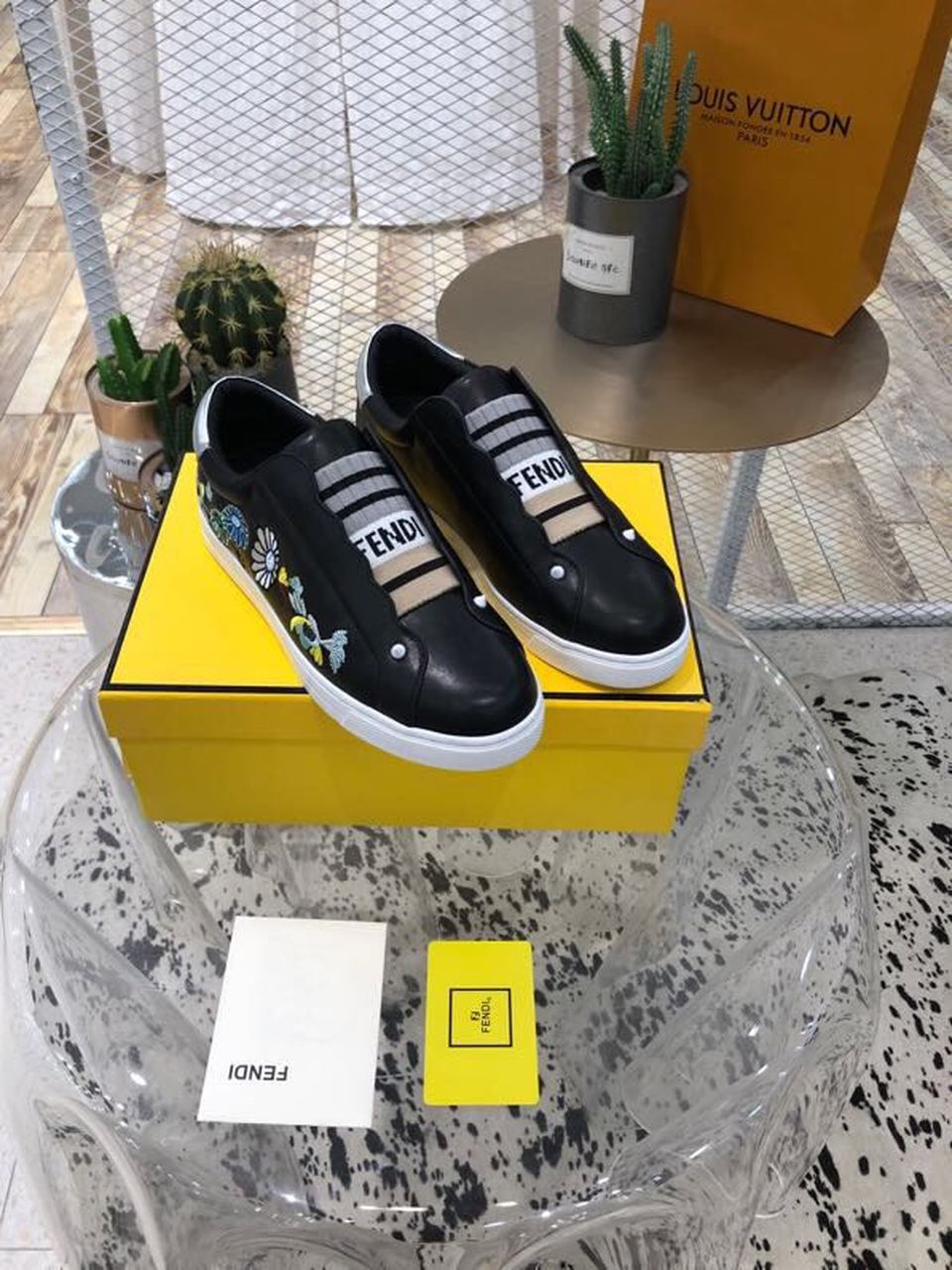 Fendi Rockoko Flower Embroidery Slip-On Sneakers Calfskin Leather Spring/Summer 2019 Collection, Black