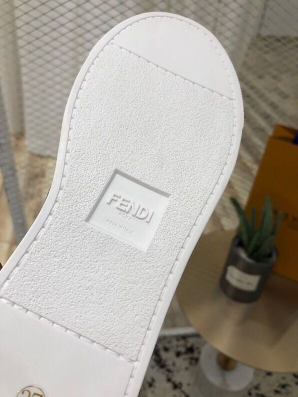 Fendi Rockoko Flower Embroidery Slip-On Sneakers Calfskin Leather Spring/Summer 2019 Collection, Black