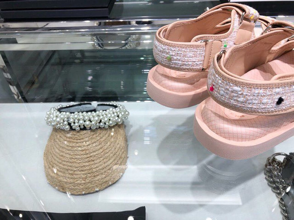 Chanel Tweed/Lambskin Rubber Sandals Calfskin Leather Spring/Summer Collection Pink