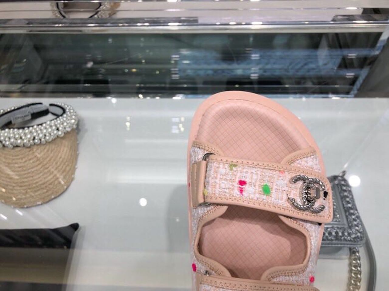 Chanel Tweed/Lambskin Rubber Sandals Calfskin Leather Spring/Summer Collection Pink