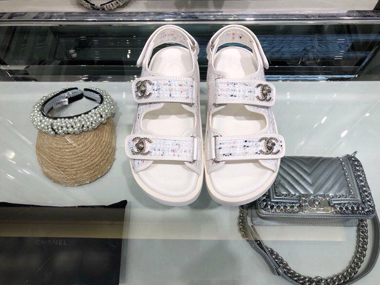 Chanel Tweed/Lambskin Rubber Sandals Calfskin Leather Spring/Summer Collection White