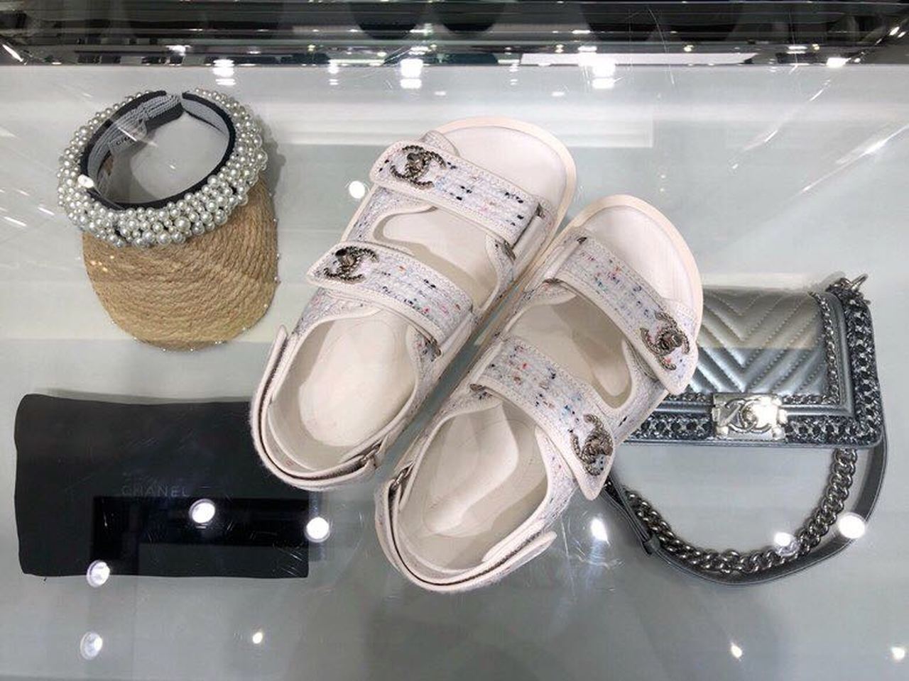 Chanel Tweed/Lambskin Rubber Sandals Calfskin Leather Spring/Summer Collection White