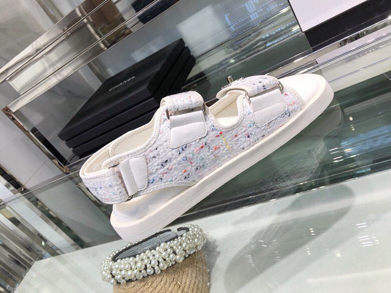 Chanel Tweed/Lambskin Rubber Sandals Calfskin Leather Spring/Summer Collection White