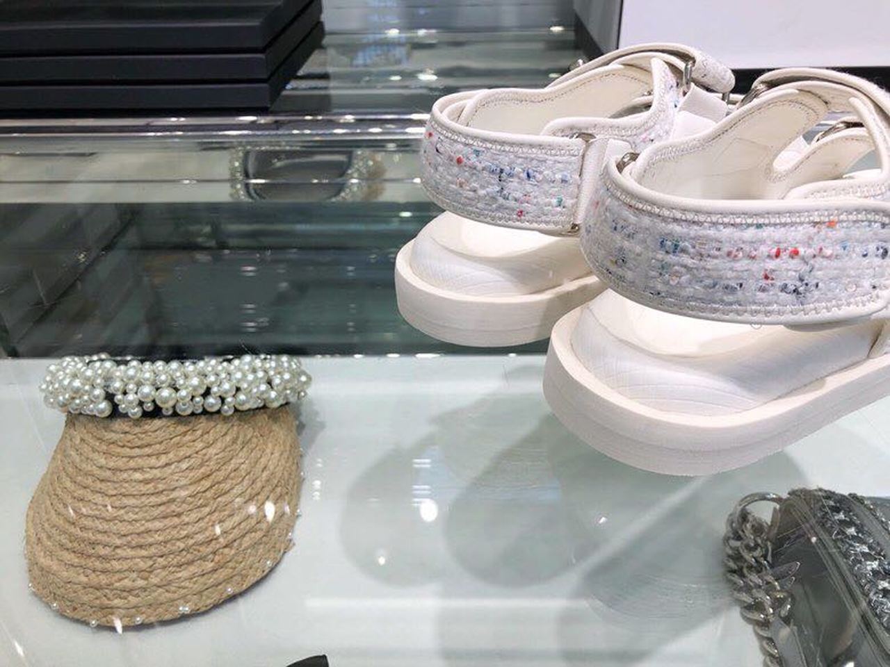 Chanel Tweed/Lambskin Rubber Sandals Calfskin Leather Spring/Summer Collection White