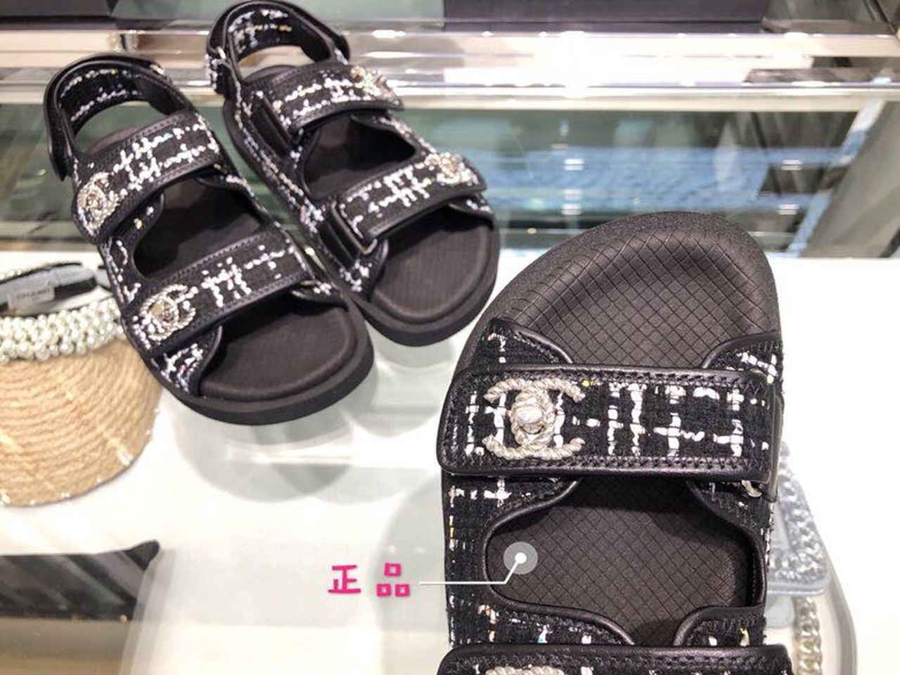 Chanel Tweed/Lambskin Rubber Sandals Calfskin Leather Spring/Summer Collection Black