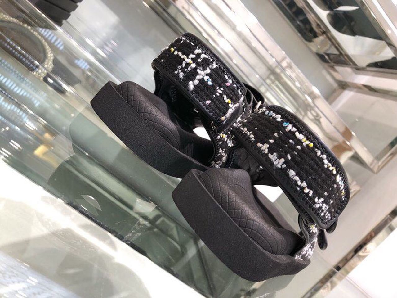 Chanel Tweed/Lambskin Rubber Sandals Calfskin Leather Spring/Summer Collection Black