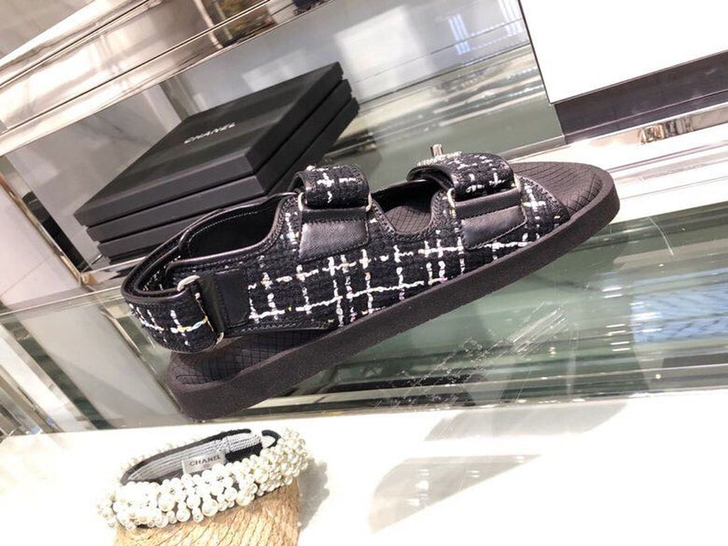 Chanel Tweed/Lambskin Rubber Sandals Calfskin Leather Spring/Summer Collection Black