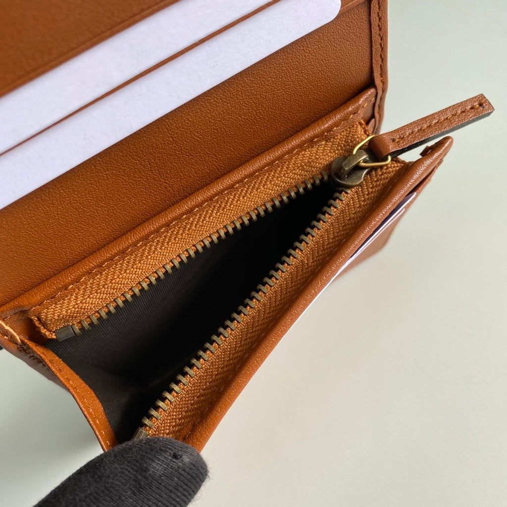 Gucci Marmont Card Case Brown Wallet 11cm