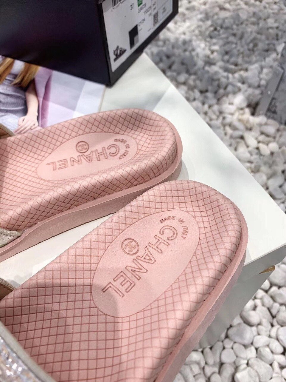 Chanel Pool Slide Sandals Rubber/Tweed Spring/Summer Collection Pink
