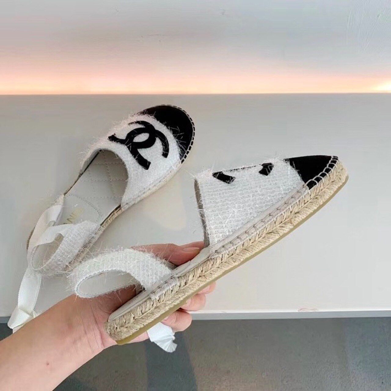 Chanel CC Logo Lace Up Espadrilles Fabric/Suede Lambskin Leather Spring/Summer Collection White/Black