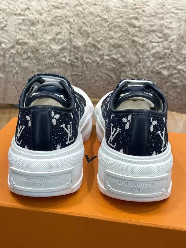 Louis Vuitton Squad Sneaker Black
