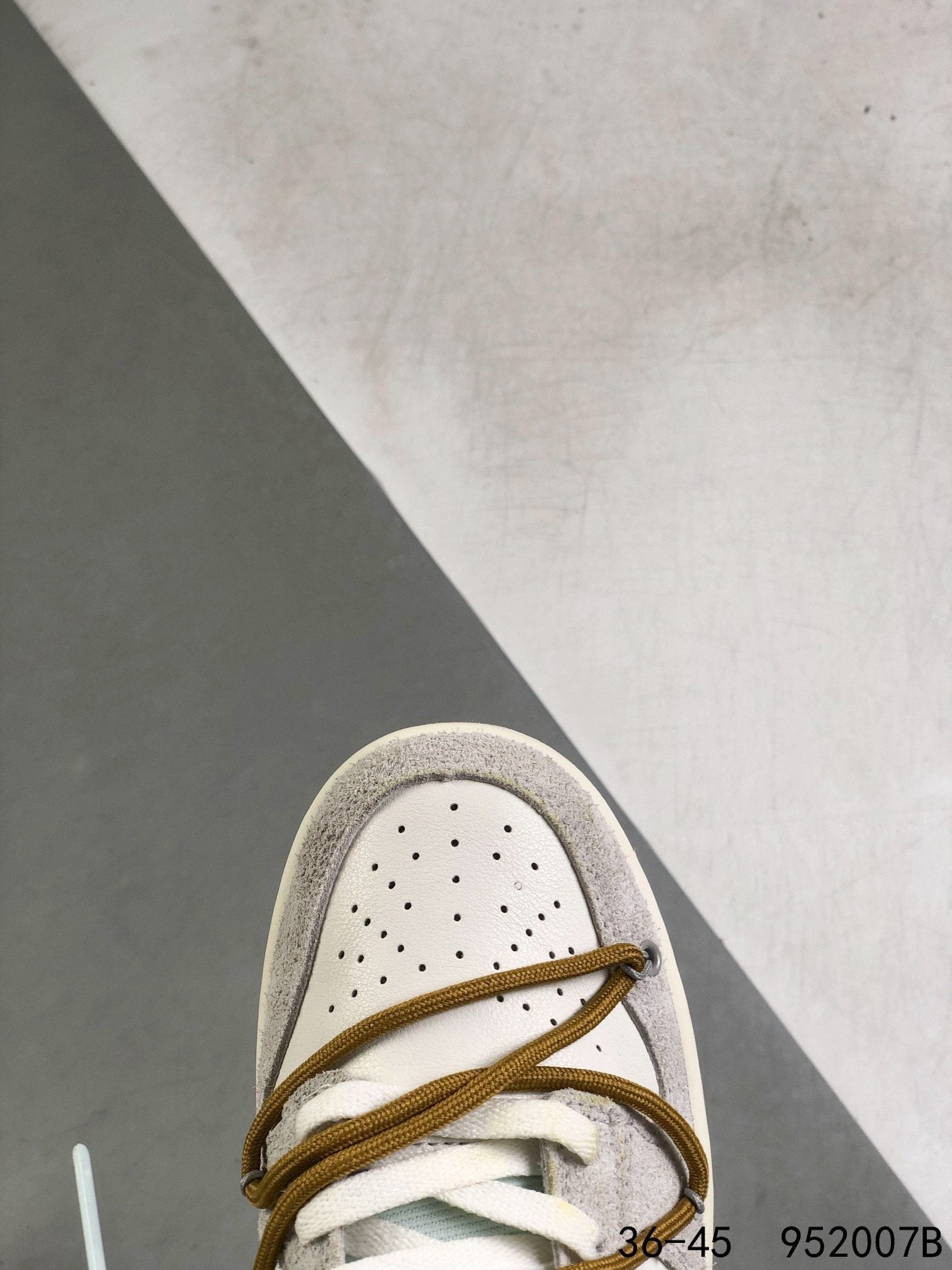 Nike Dunk Low Off-White Lot List