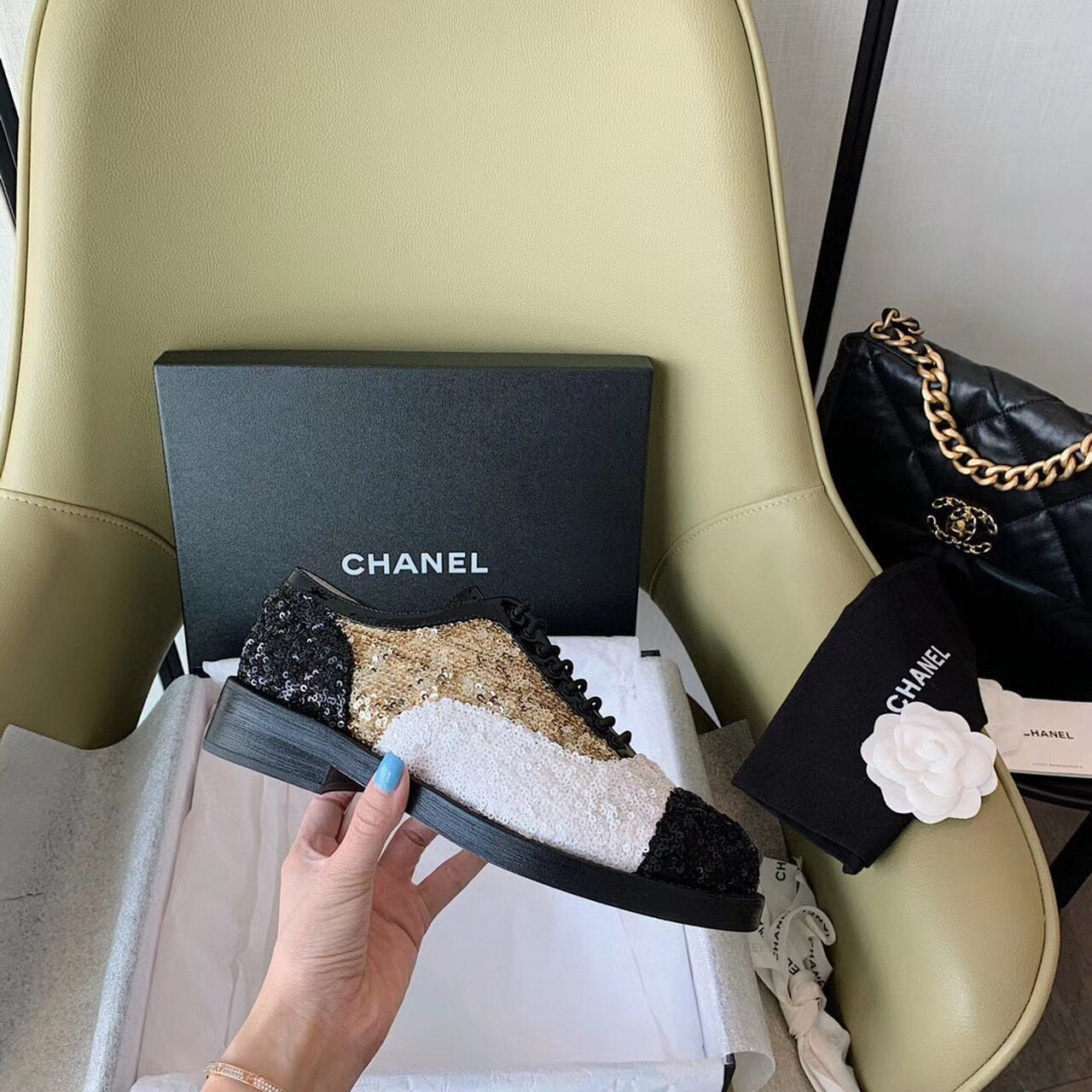 Chanel Sequin/Tweed Lace Up Shoes Calfskin Leather Spring/Summer Collection White/Black/Gold