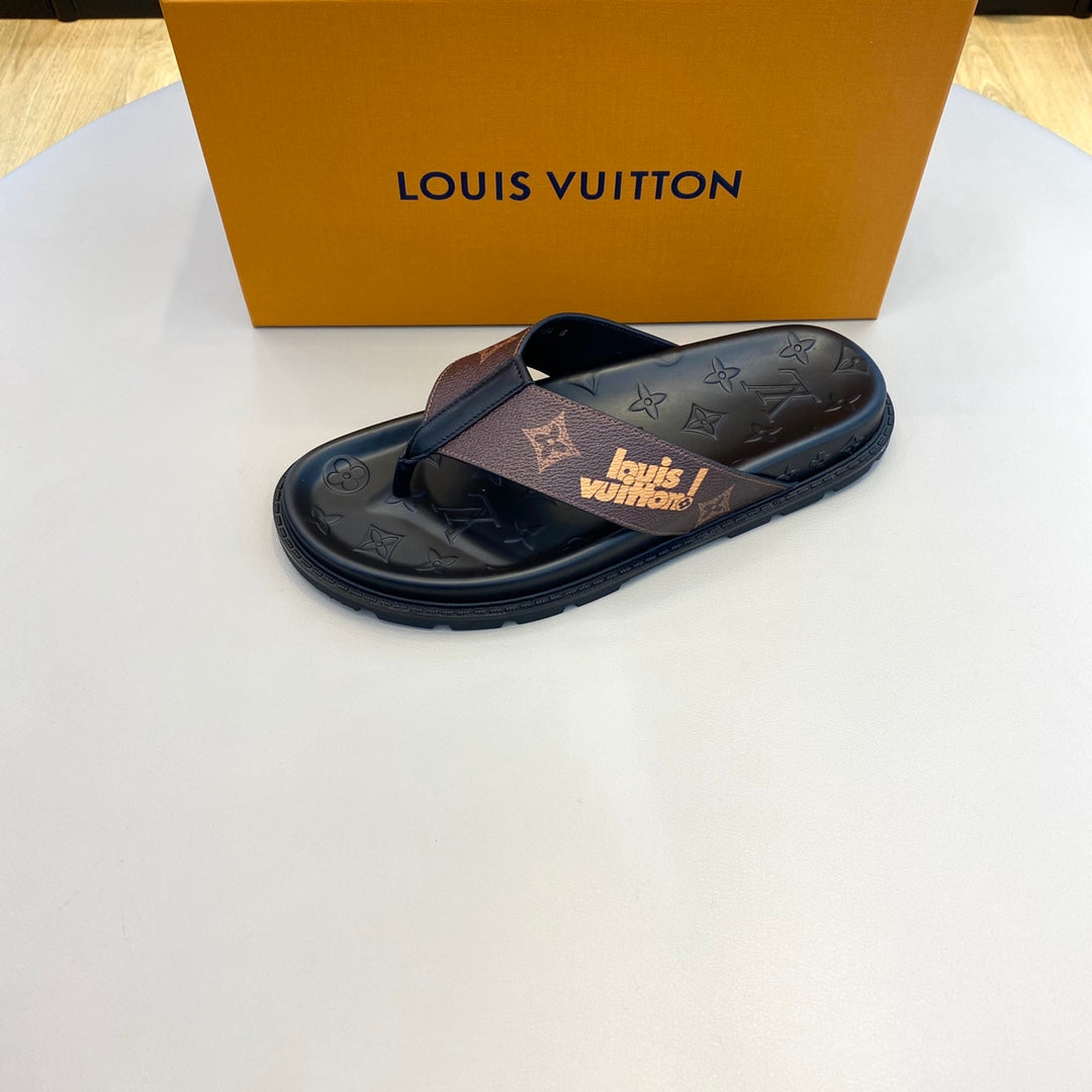 Louis Vuitton Mirabeau Thong
