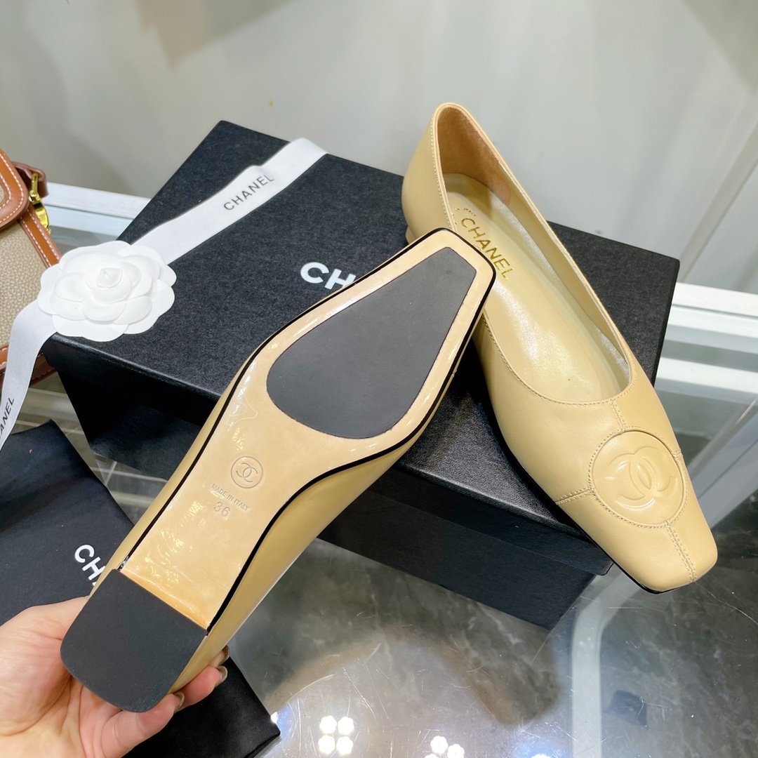 Chanel Flats Beige