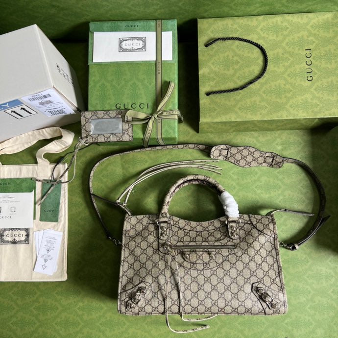 Gucci Luggage 39cm Beige