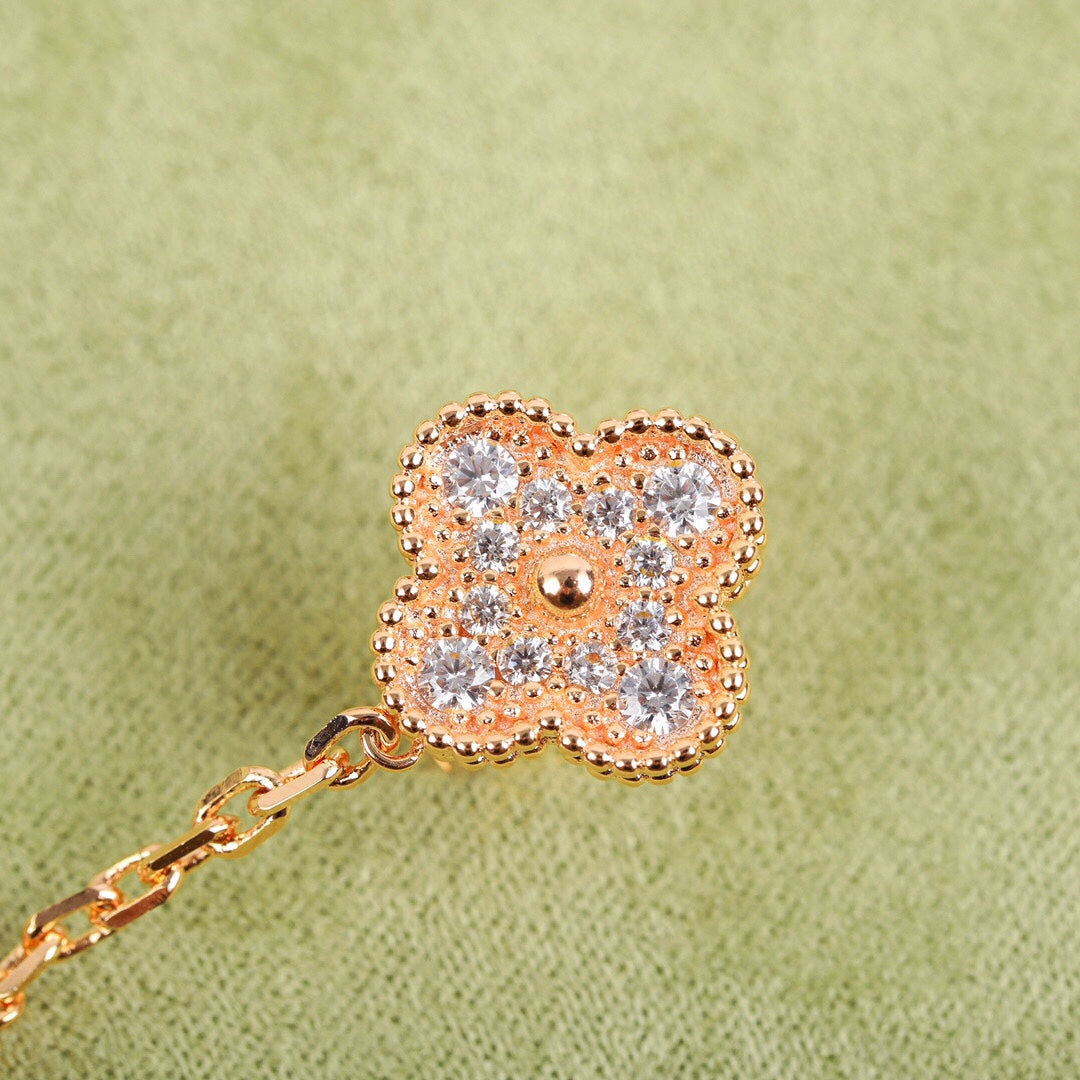 Van Cleef & Arpels Earings