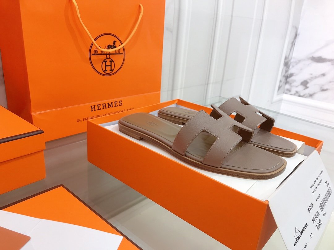 Hermes Oran Sandal Grey