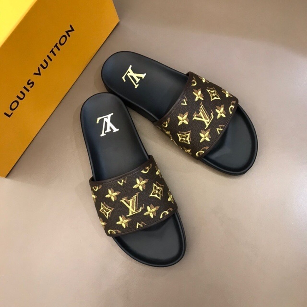Louis Vuitton Mens Sandals Monogram Canvas Spring/Summer Collection Brown/Yellow