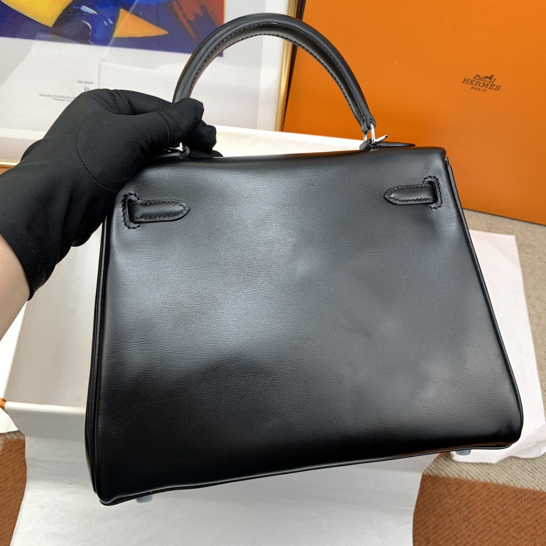 Hermes Kelly 25 Epsom Silver Hardware Black