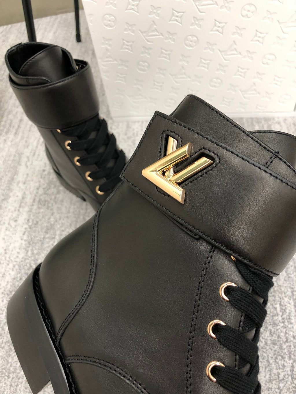 Louis Vuitton Wonderland Ranger Black