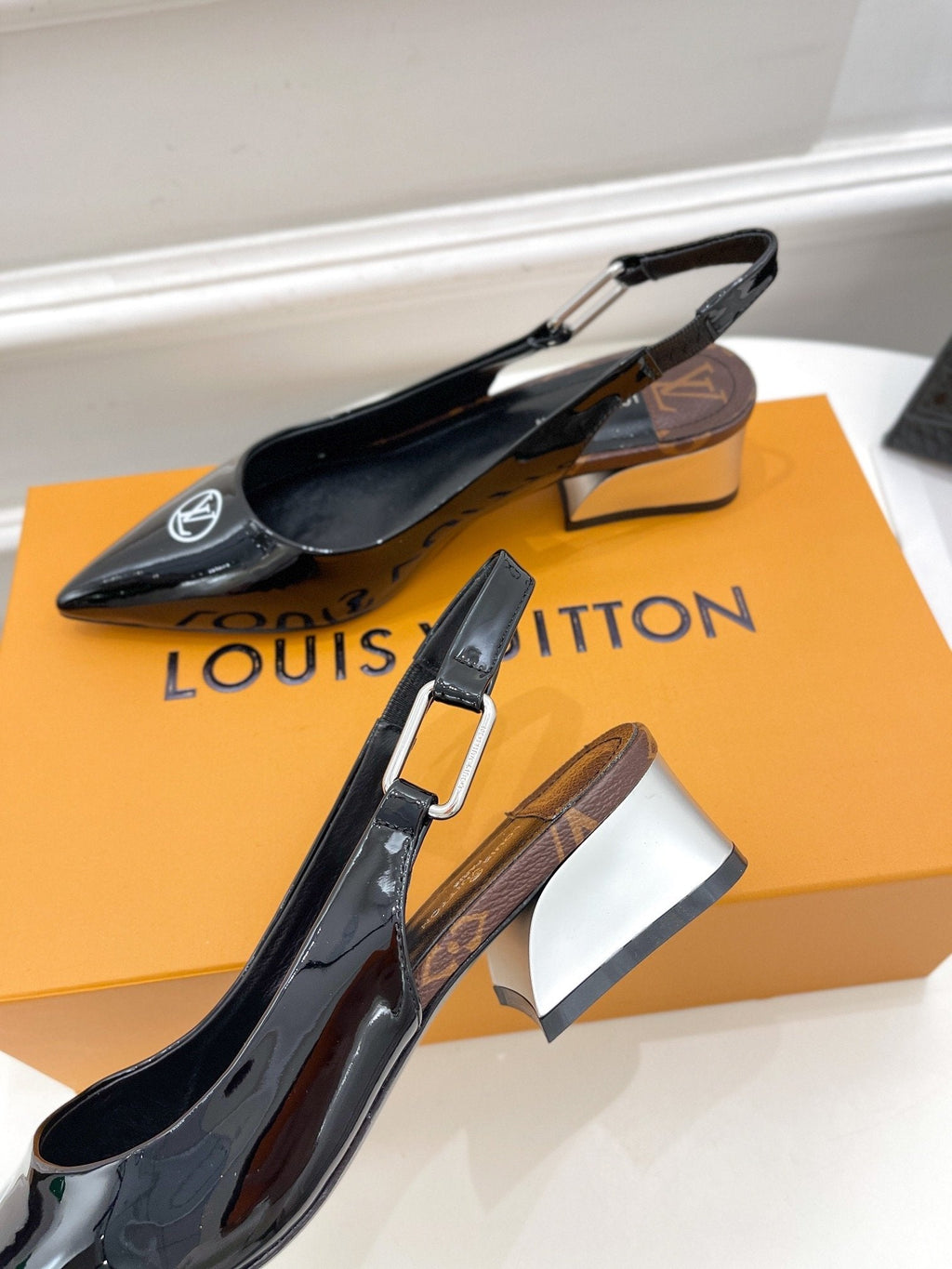 Louis Vuitton Magnetic Slingback Pump Black