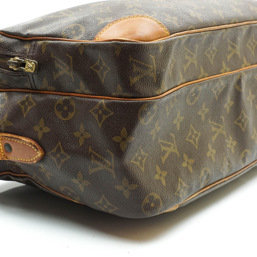 Louis Vuitton Nile Gm Crossbody Bag